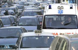 Paratico: operaio schiacciato da un sacco di zucchero del peso di una tonnellata, è grave