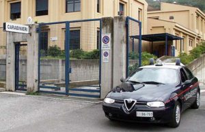 Si toglie la vita sul posto di lavoro, trovato dai colleghi