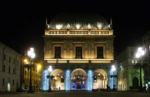 Calano le PM10, a Brescia si respira. elive-brescia-tv-skin-piazza-loggia