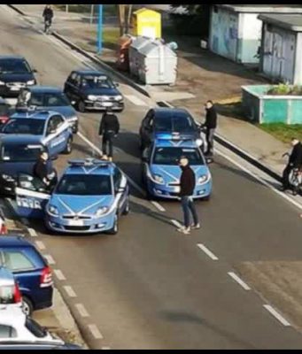 Banda ricettava refurtiva a nomadi, la polizia arresta 5 albanesi