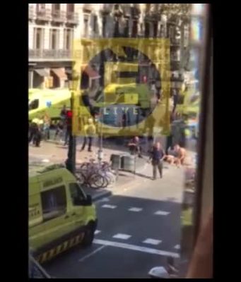 Strage sulle Ramblas, ecco il video dei soccorsi dopo la mattanza