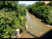 Precipita dal ponte del Mella in via Milano, 32enne salvato dai vigili del fuoco. Ecco il video dell’intervento