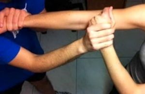 Aggredisce i genitori per la droga, arrestato 20enne tunisino