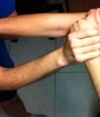 Aggredisce i genitori per la droga, arrestato 20enne tunisino