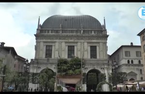 Il giardino di “Fiorinsieme” sboccia in piazza Loggia