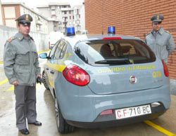 Fisco: 2,5 milioni di fatture false, 8 denunciati