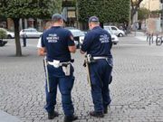 Operazione Polizia Locale: sanzionato parrucchiere, dieci persone senza permesso soggiorno