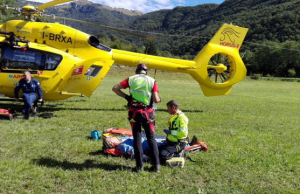 Vallesabbia, cercatore di funghi cade e si frattura la gamba