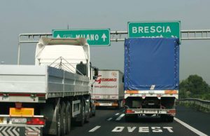 Nuova proroga: il prossimo fine settimana i mezzi pesanti potranno circolare