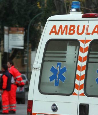 Incidente Verolavecchia: frontale tra due auto, cinque feriti uno è grave