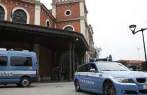 Droga: smantellata banda di spacciatori a Brescia, 12 arresti