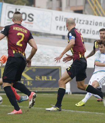 Feralpi Salò agli ottavi di Coppa: a Bassano decisivo il portiere Livieri