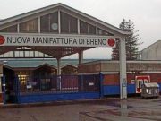 NK Manifattura: due operaie si incatenao ai cancelli dell’azienza