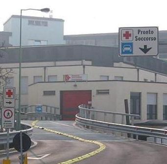 Manerbio: 24enne aggredisce a calci e pugni un medico