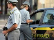 Ricavi nascosti e contributi non pagati, due arresti per frode fiscale