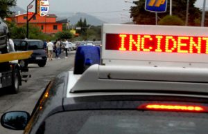 Salò, 20enne si ribalta con l’auto. Se la cava con lievi ferite