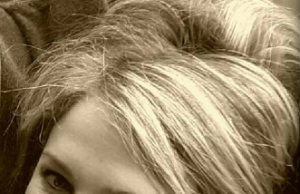 Morta la mamma investita dalla sua automobile: dramma a Darfo