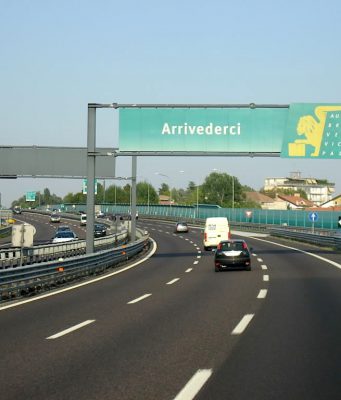 2020, stop ai rincari dei pedaggi autostradali sul 95% della rete. Ma non nel bresciano