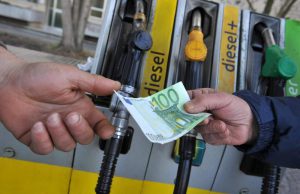 Maxi frode da 65 milioni nel settore dei carburanti: l’ombra della Camorra