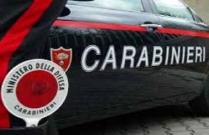 Chiudeva in casa la moglie per impedirle di uscire in sua assenza. Arrestato 30enne indiano