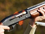 Giovane cacciatore ferito da un colpo di fucile: è grave al Civile