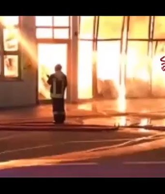 Spento il rogo alla Sil di Lumezzane: le immagini dell’incendio