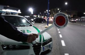 Abbandono di rifiuti pericolosi: due pakistani denunciati