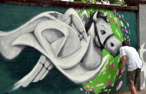 Writer in azione a Brescia: cinque denunciati dalla Polizia Locale