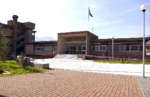 Condannato a 2 anni di carcere il professore palpeggiatore di Darfo