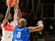 Germani Basket Brescia, dura lezione da Varese: 100 a 72