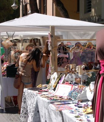Iseo, Vanitas’ Market: nuovo appuntamento