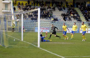 Feralpisalo’: solo un pareggio per 1-1 nella trasferta con la Fermana