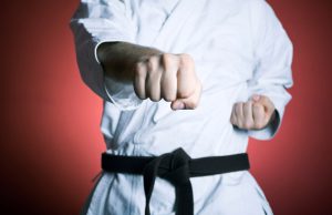 Abusi sessuali: da rifare il processo a carico del maestro di karate di Lonato