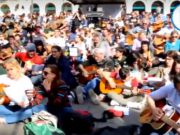 Mille chitarre in piazza, torna il concerto dove tutti sono protagonisti