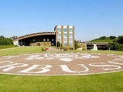 Operaio travolto da lastra di vetro alla cantina Ca’ del Bosco