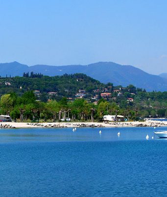E’ arrivata l’estate: weekend da pienone in lidi e laghi bresciani