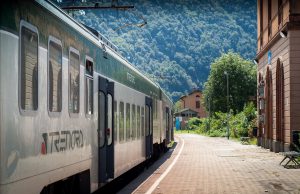 Breno: disagi e traffico in tilt, passaggio a livello bloccato