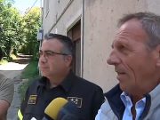 Protezione civile: “stiamo cercando una persona viva”