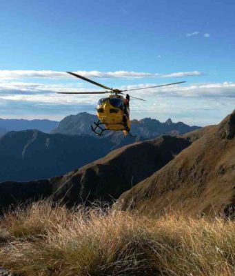 Esce per cercare funghi: trovato morto un 71enne bergamasco