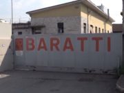 Cade dal carrello per sei metri: grave operaio alla Baratti di via Padova