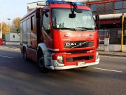 Incendio in via Milano, brucia un’autofficina