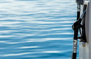 Gasolio nelle acque di Sirmione: rischio danno ambientale