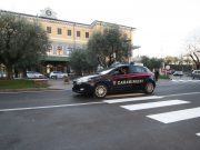 Aggredisce Carabinieri a calci e pugni: 18enne arrestato per l’ennesima volta