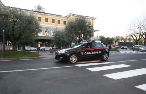 Azzano Mella, uccide la compagna e poi si impicca nel parco