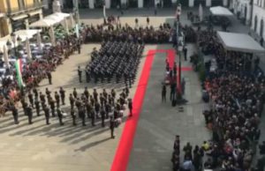 118 cadetti della Polgai giurano in Piazza Loggia
