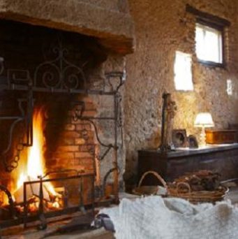 Non solo traffico: divieti su camini e stufe