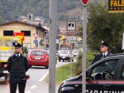 Avances e tentata truffa ai danni di una donna: nei guai un 20enne