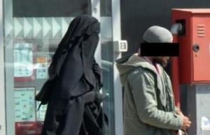 Sara Pilè rimarrà “sorvegliata speciale”