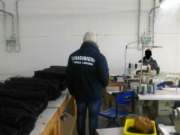 Abbigliamento contraffatto e lavoro in nero: giro di vite dei Carabinieri