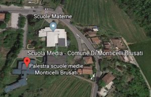 Maltempo, a Monticelli il vento scoperchia il palazzetto